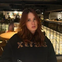 FoxieAlice, Stripchat webcam model