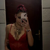 zelovaadelain's Avatar Pic