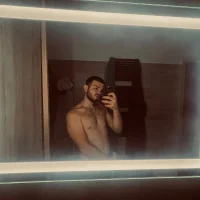 robyyyyyy7's Profile Pic