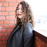 ZeldaWhite 的個人資料圖片