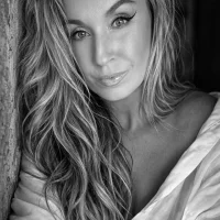 LolaStarss's Profile Pic