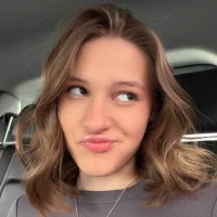 LianneBynon's Avatar Pic