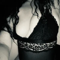 Sophie-Maya's Profile Pic