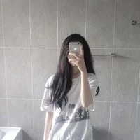 aliviali's Avatar Photo