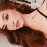 paris_hill_'s Profile Pic
