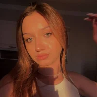Tina_Brow's Profile Pic