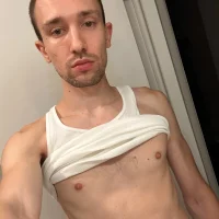 BiSkinnyWhiteTrash's Avatar Pic