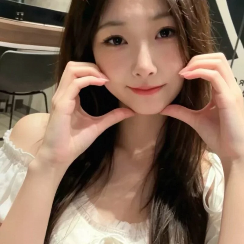 Yiyi-9999 profile photo
