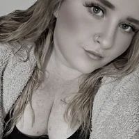 Profilová fotka CurvyQuinn27X