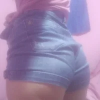 Anahiggg's Profile Pic