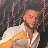 thatoneamazingcouple's Profile Pic