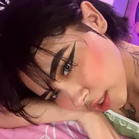 venelope_swet01's Profile Pic