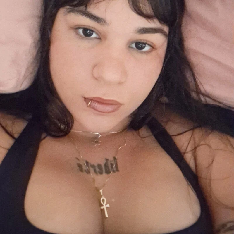 BellaEscarlate profile photo