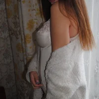 Elli_Adams's Profile Pic