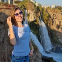 Liliana999's Profile Pic