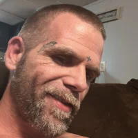 skinnywhitesin2's Profile Pic