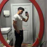 denizz4213's Avatar Pic