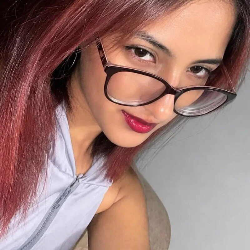 AlishOward35 profile photo