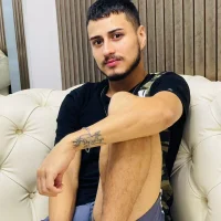 Gambar Profil Carly_Valencia