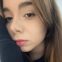 Ellise_Ginger's Profile Pic