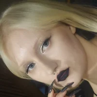 Lilith820's Profile Pic