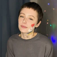 MaiaLola's Profile Pic