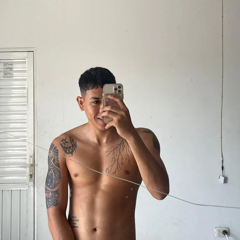 Carlitosexx09 profile photo