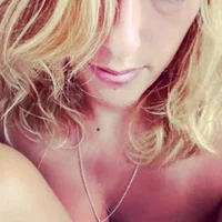 loganadnluna এর প্রোফাইল ছবি