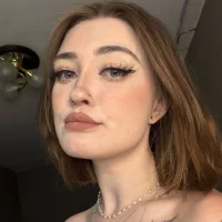 katy_miu Adlı Modelin Avatarı