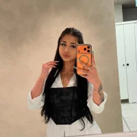 غرفة دردشة Cherry_Inna دون اتصال