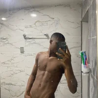 nenitol's Profile Pic