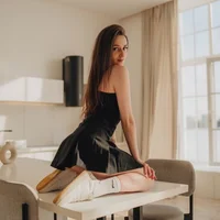 alinawave's Profile Pic