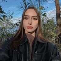EllaWalker__'s Profile Pic