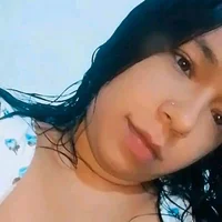 Emily-15's Profile Pic