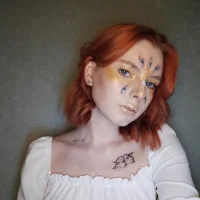 EsmeHarrie's Avatar Pic