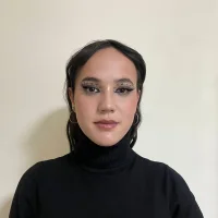 QamiraReam Φωτ, Προφίλ