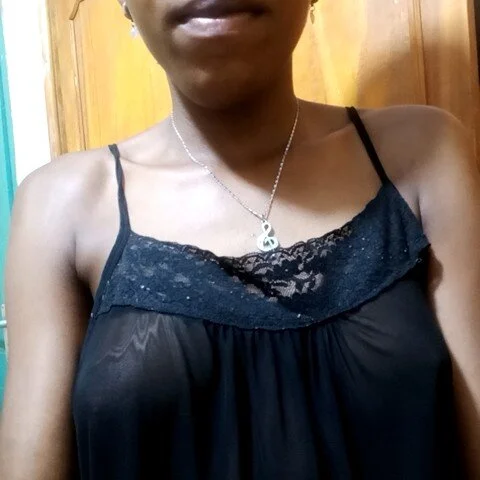 Roseroca33 Stripchat profile image