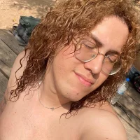 lipsby's Profile Pic