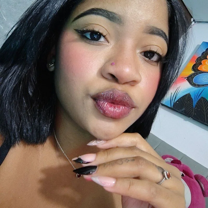 LatinBrunette1