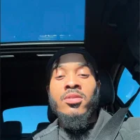 صورة الملف الشخصي لـ modest1010