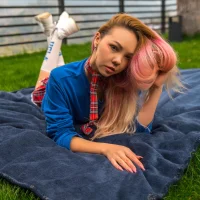 Yourladybug's Profile Pic