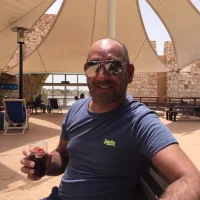 Letmefuck's Avatar Photo