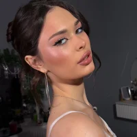 Mia__Nixon Stripchat