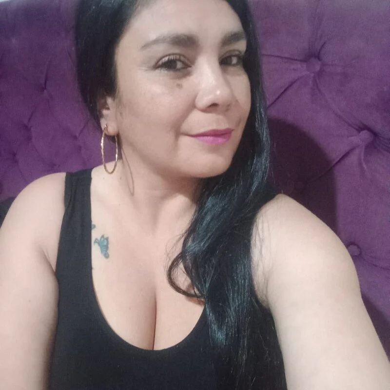 vivian-milf Stripchat profile image