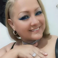 elaine_and_ban32