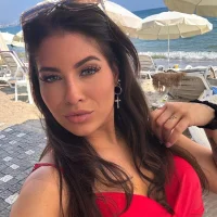 MissSwinSwin's Profile Pic