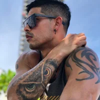 charrywolff's Profile Pic