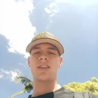 zeus67wrer 的個人資料圖片