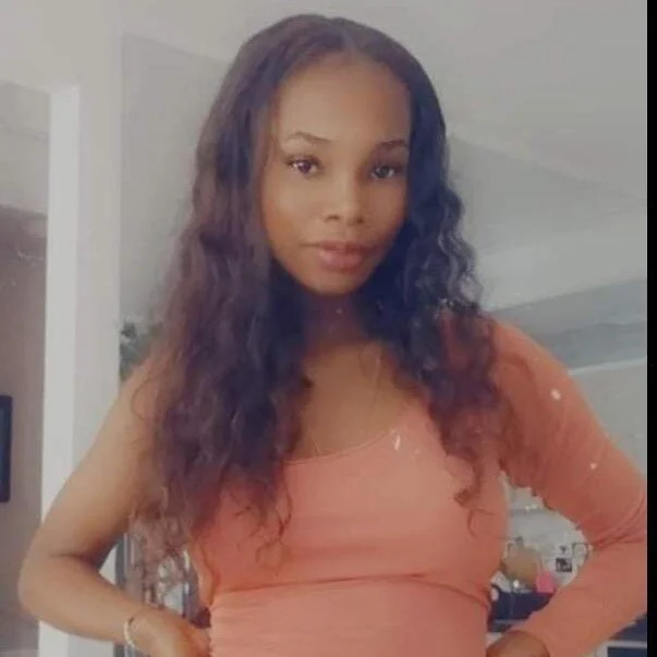 rosmery_21 live cam profile