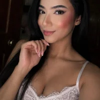 Lia_Sab's Profile Pic